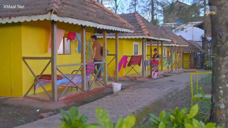 Thumbnail No 4 from Ghar Ki Baatein Episode 1.